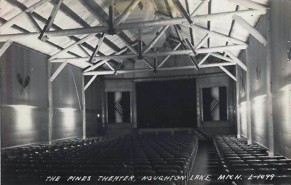Pines Theatre - 1940S From Paul (newer photo)